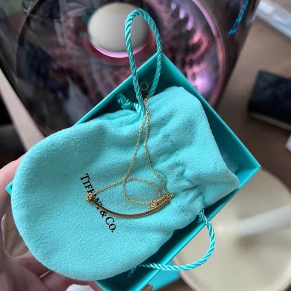 Tiffany & Co. Gold Necklace with Blue Pouch